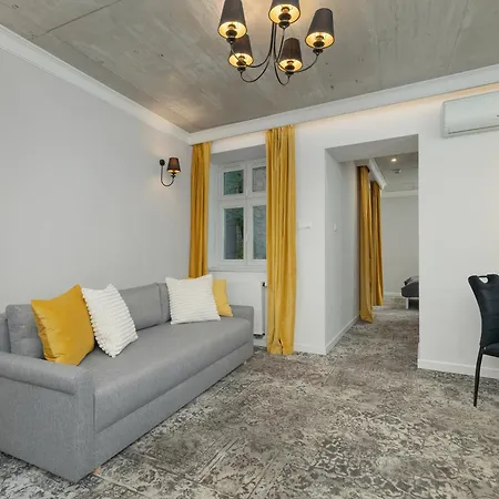 Modern & Comfy Rakowicka 6 Cracow By Renters