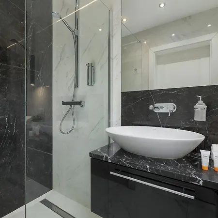 Modern & Comfy Rakowicka 6 Cracow By Renters